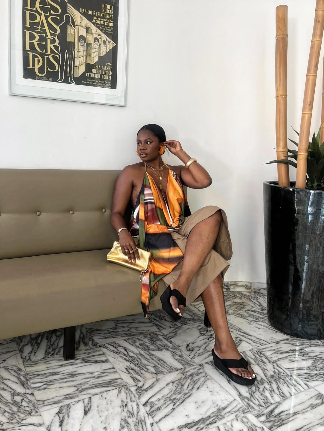 Sapato preto ganha vers&otilde;es modernas e segue como cor curinga da temporada