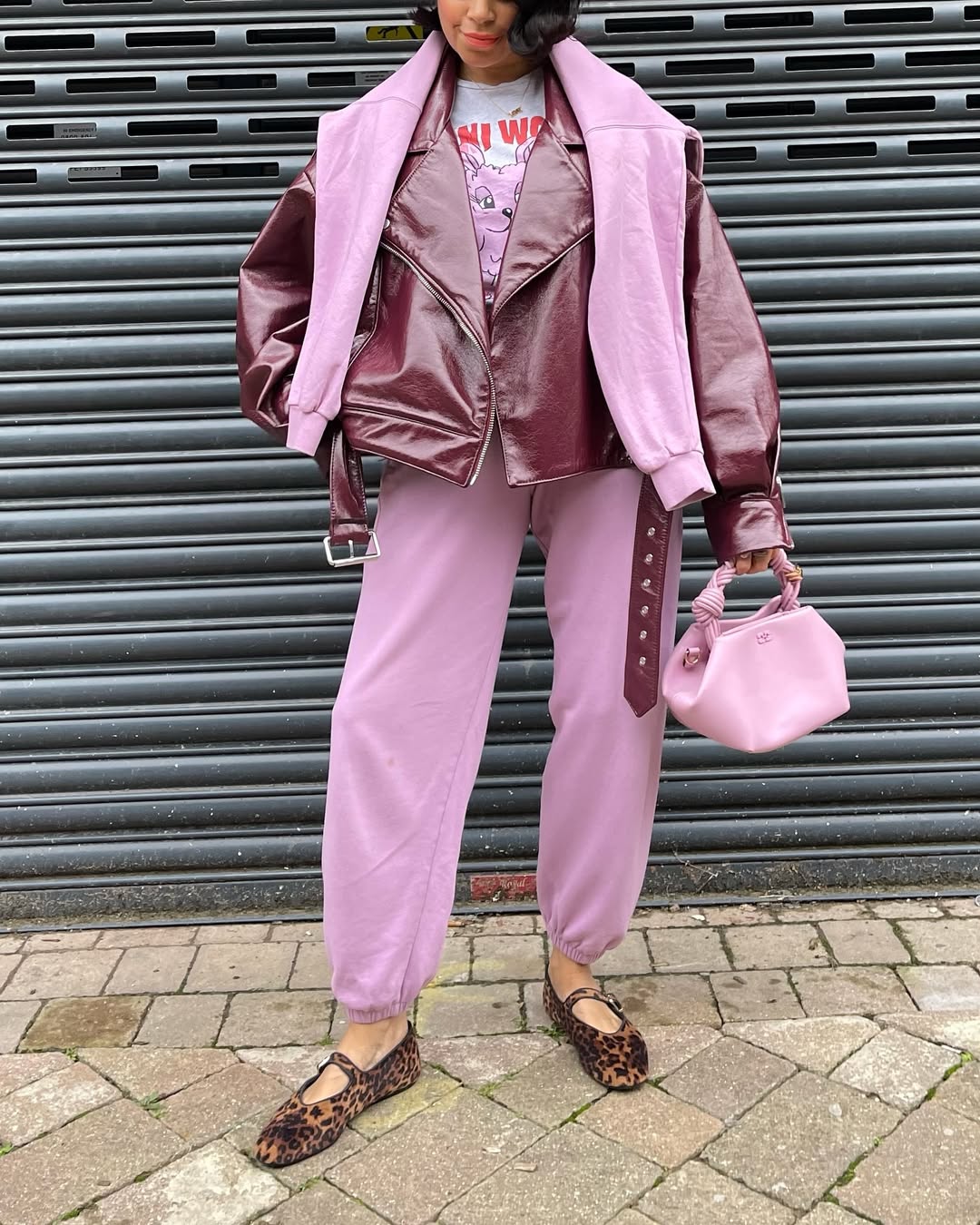 Look estiloso com sapatilha