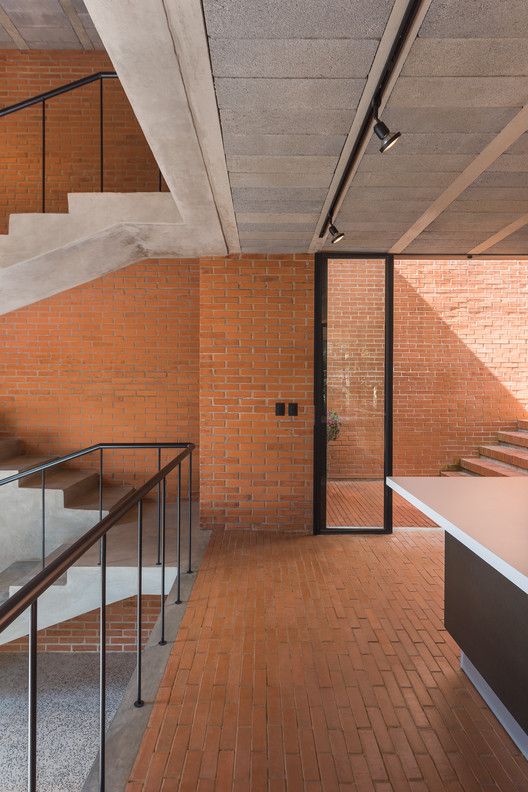 O tijolinho pode ser colocado no piso