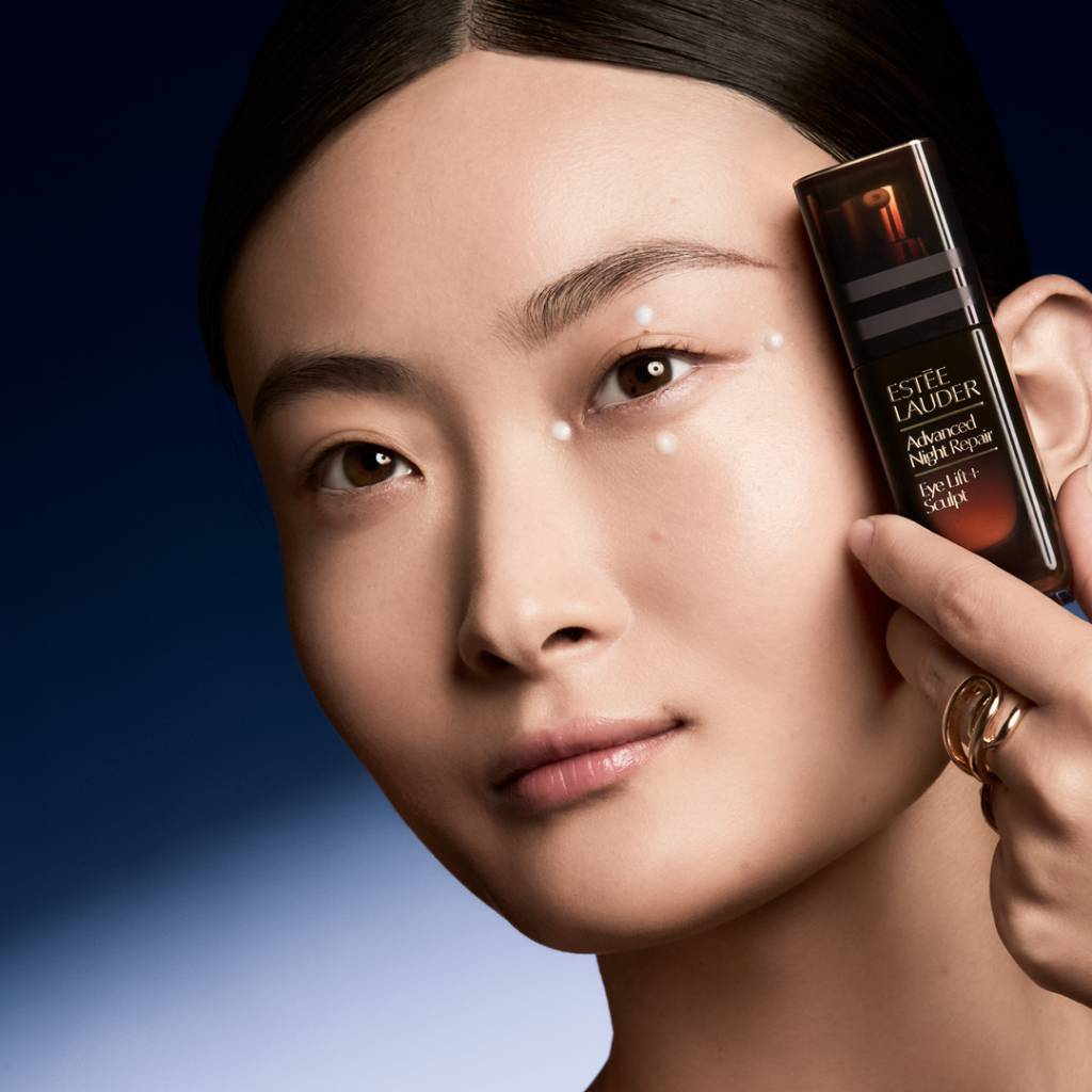 Sérum noturno promete rejuvenescer o olhar e reduzir rugas enquanto você dorme