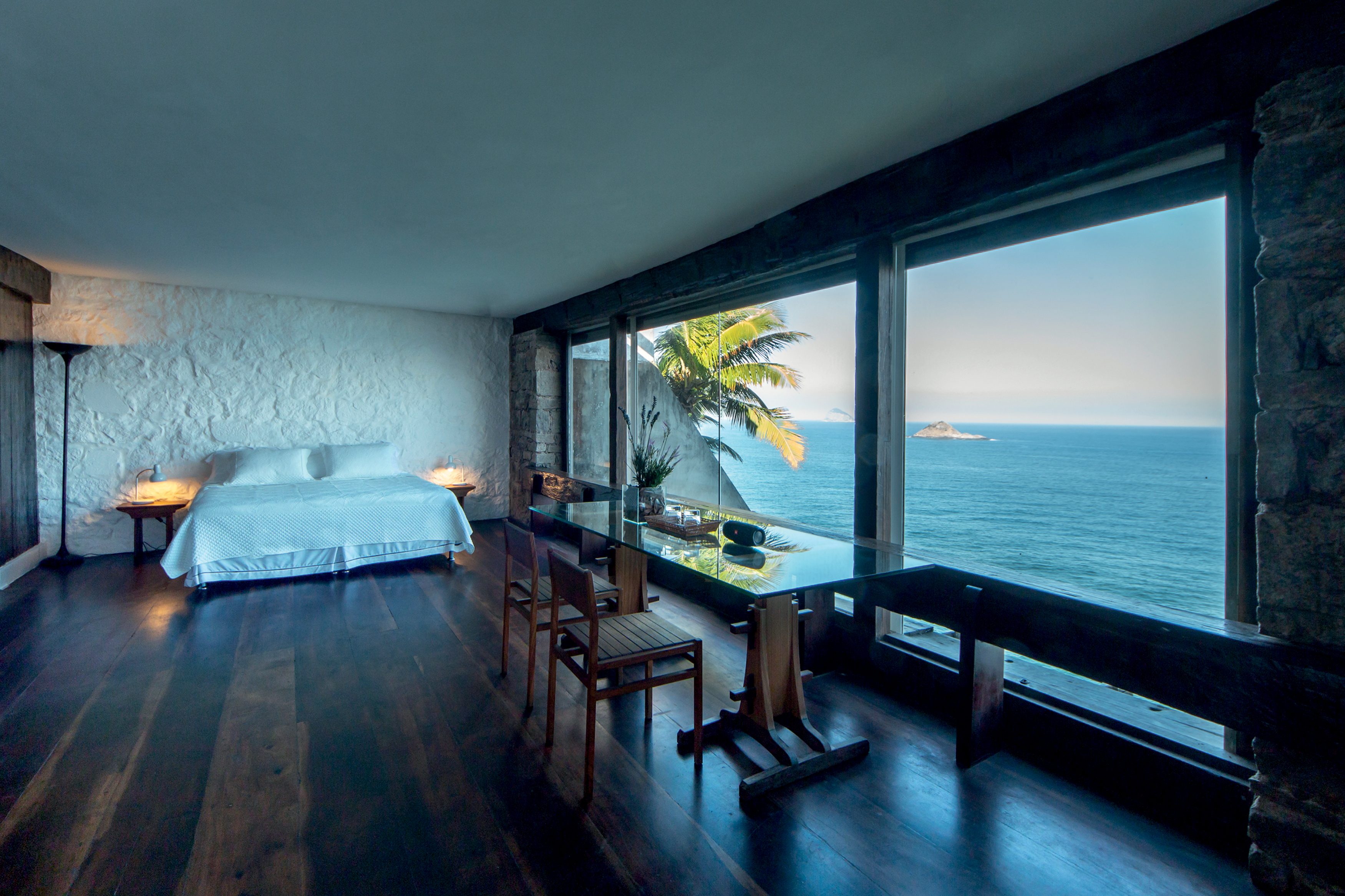 Imagem de quarto com vista para o mar no Cliffside