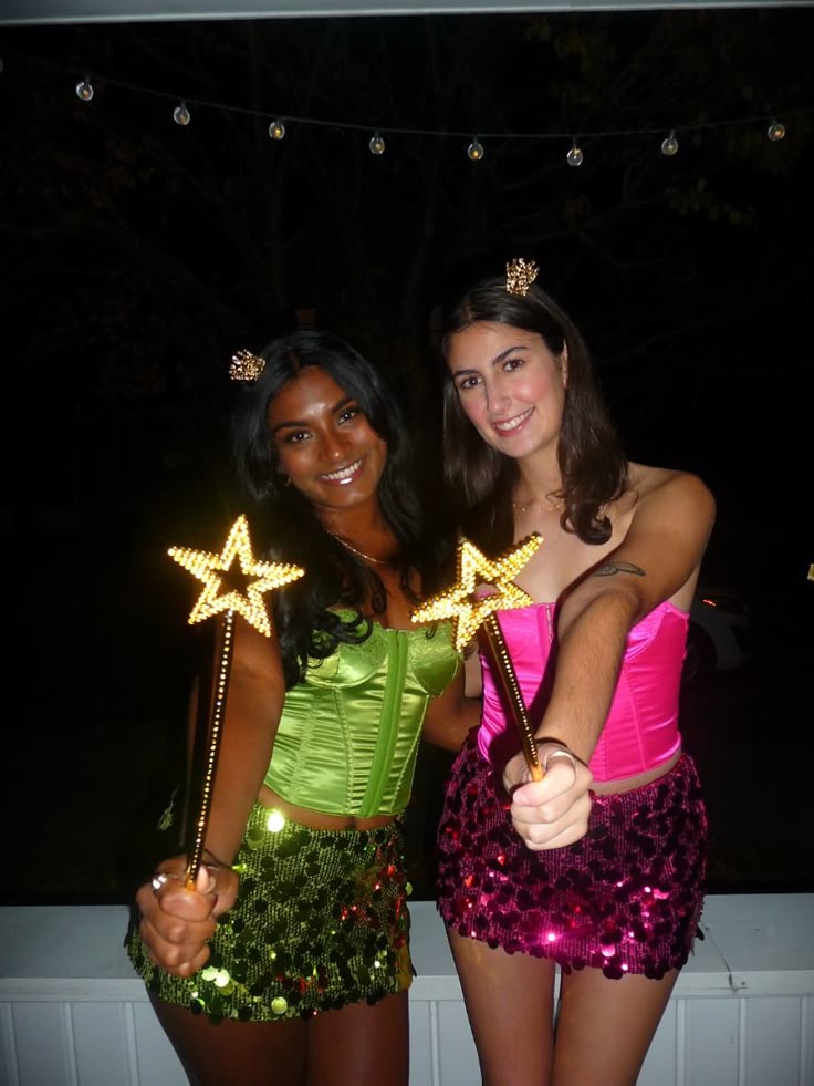 Fantasia em dupla de Os Padrinhos M&aacute;gicos