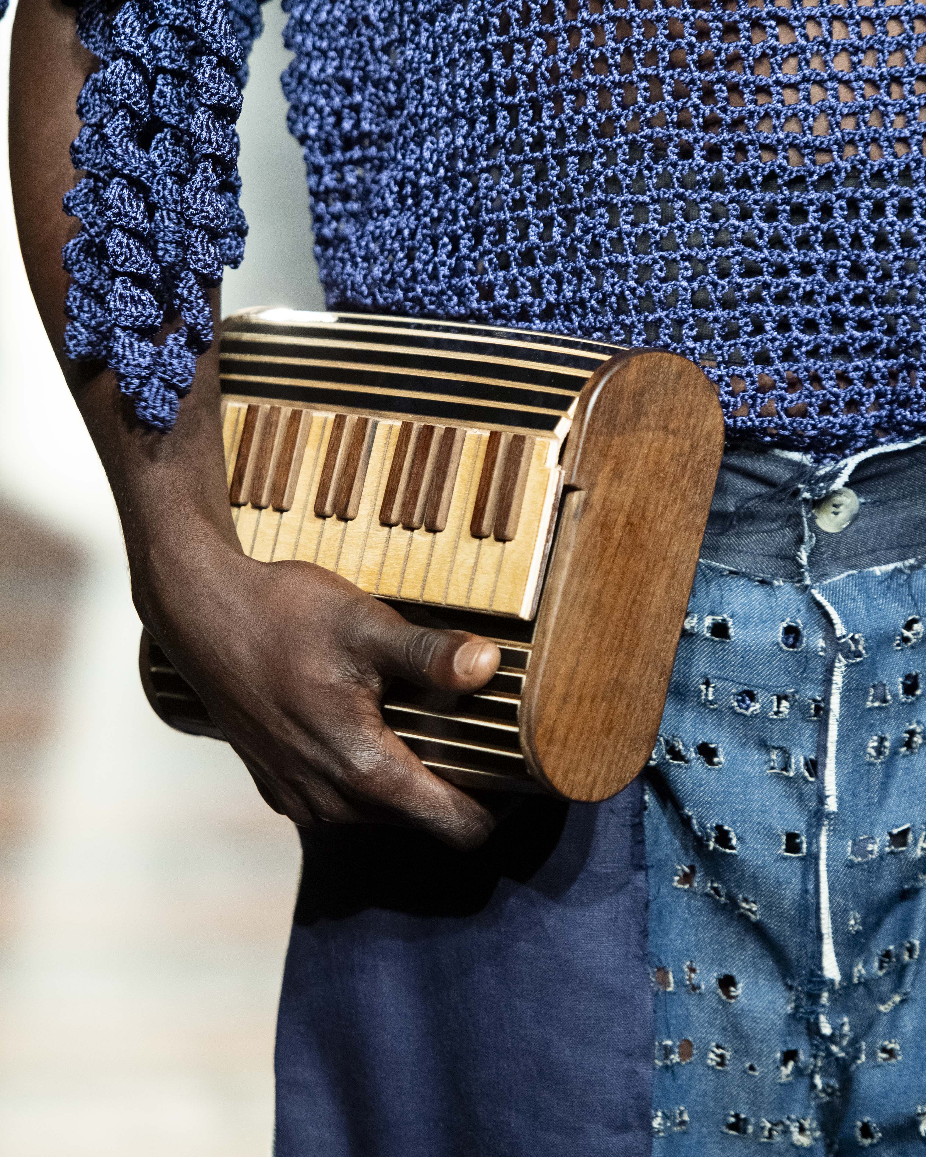 Bolsa em formato de sanfona