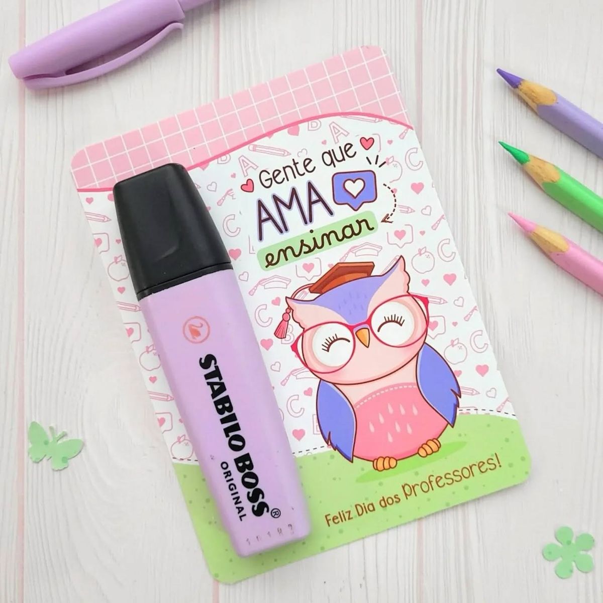 Imagem de lembrancinha com marca texto Stabilo para o Dia dos Professores