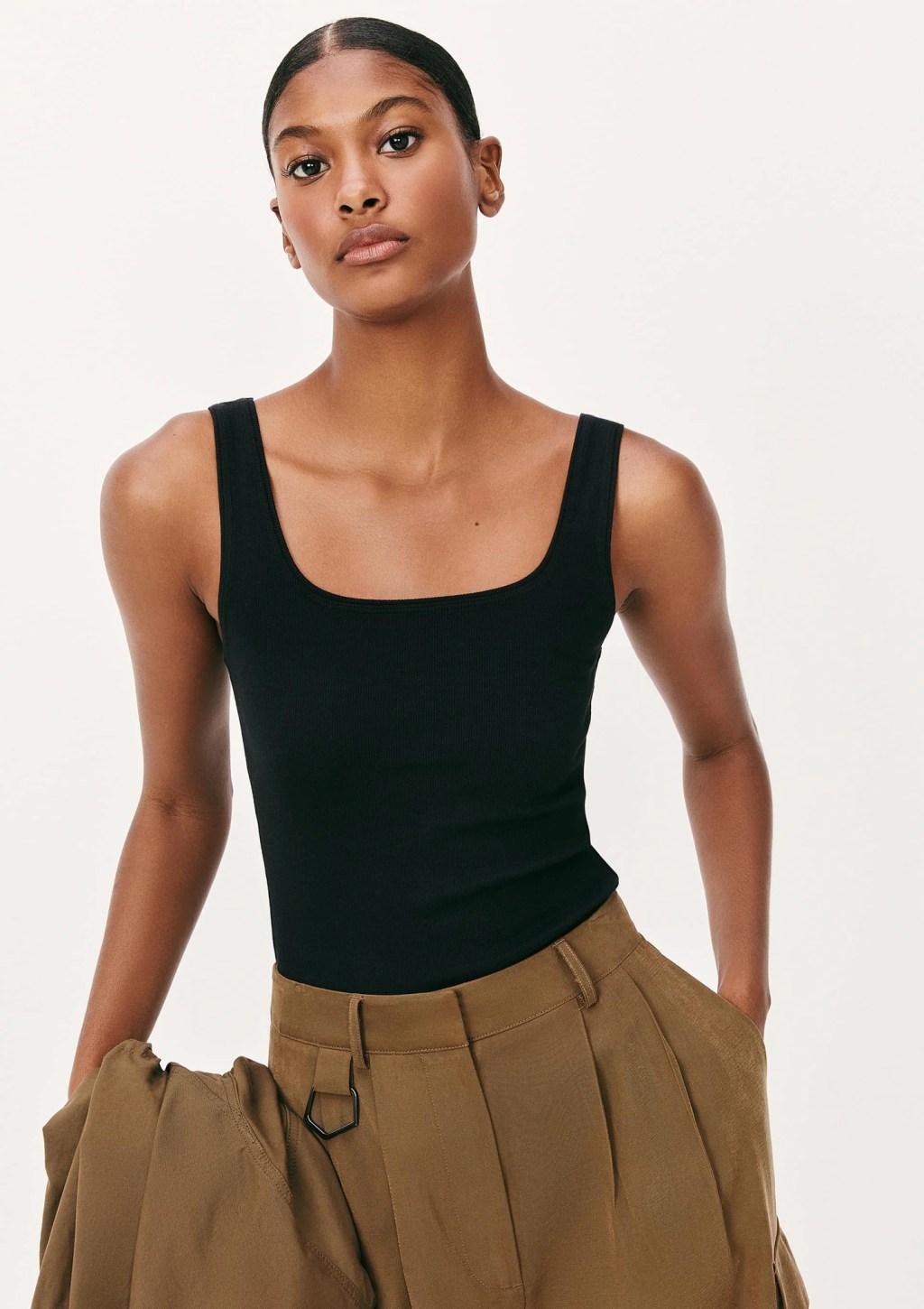 Foto de uma regata preta