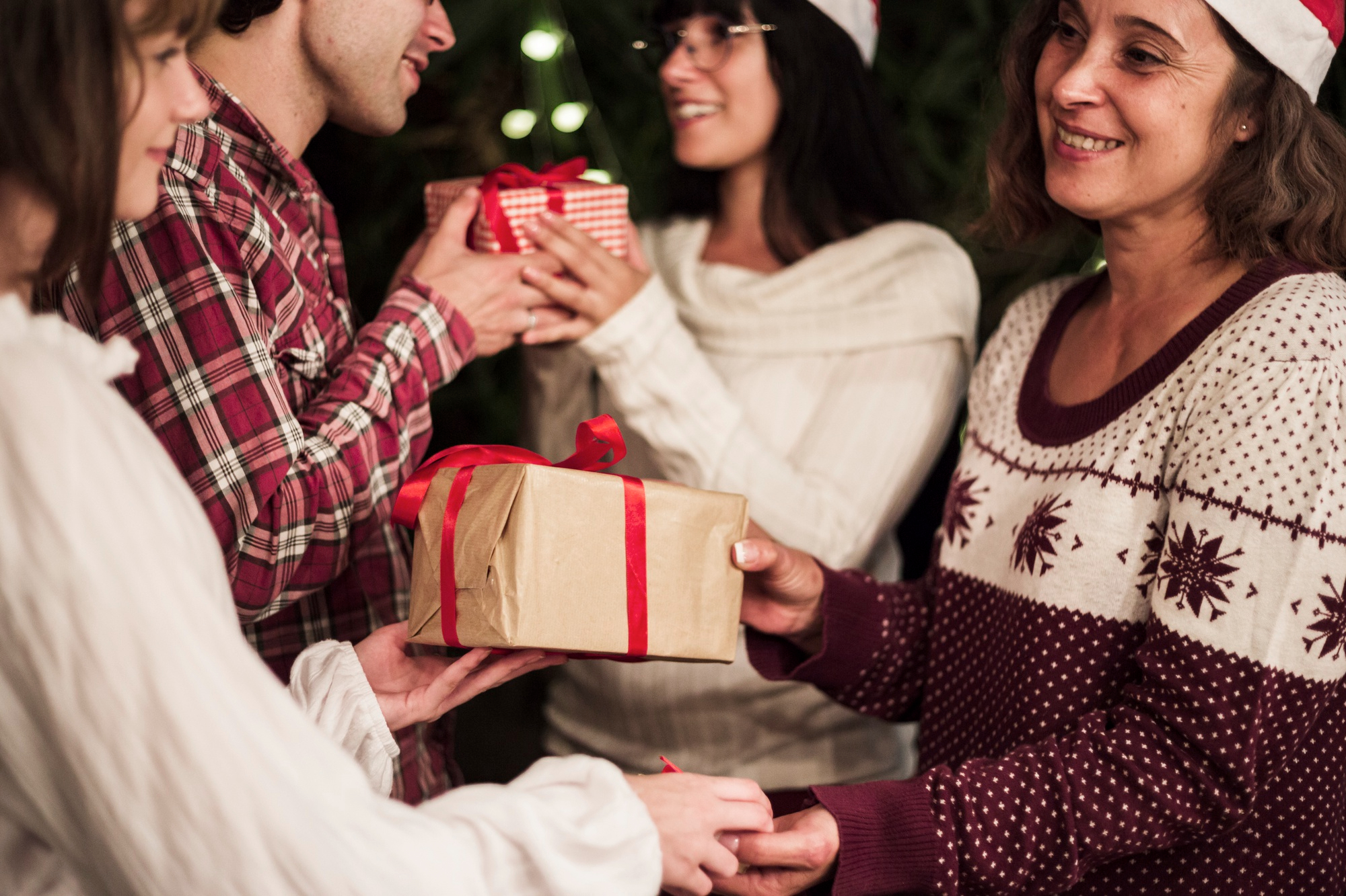 Amigo secreto ou “da onça”? 5 ideias hilárias para fazer todo mundo rir