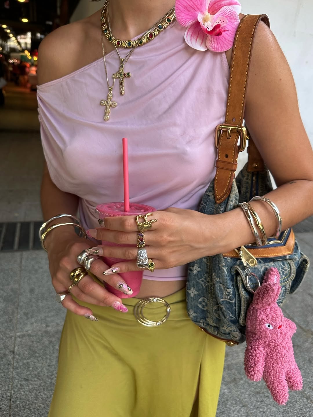 look em rosa vibrante para apostar no ver&atilde;o 2026