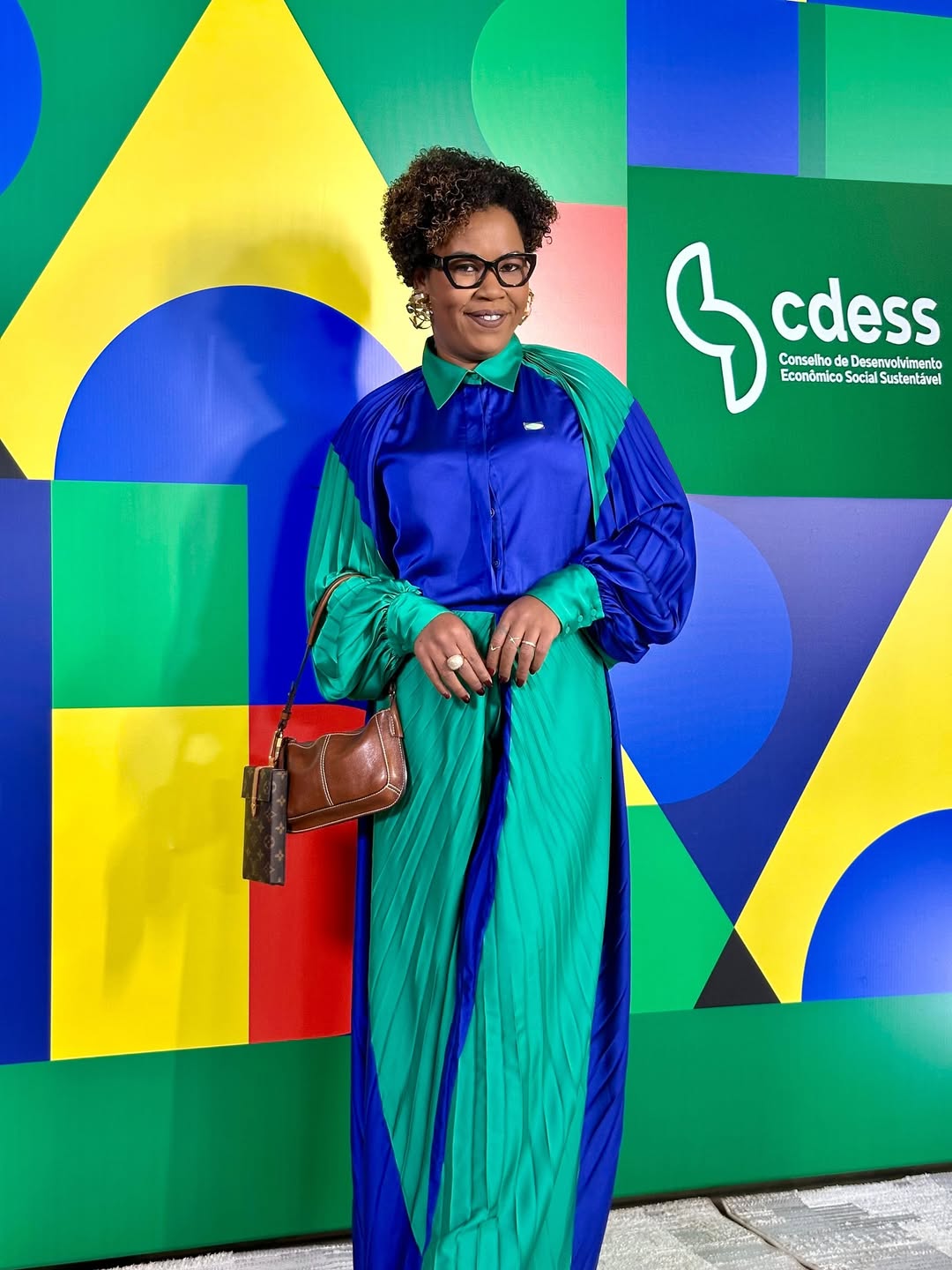 Imagem da advogada Fayda Belo representando educa&ccedil;&atilde;o inclusiva e acesso das mulheres ao Direito