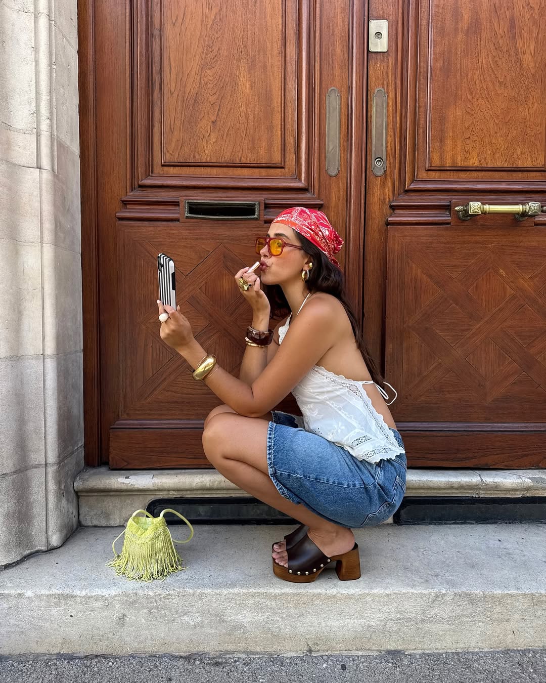 Tamanco que aumenta a altura visual