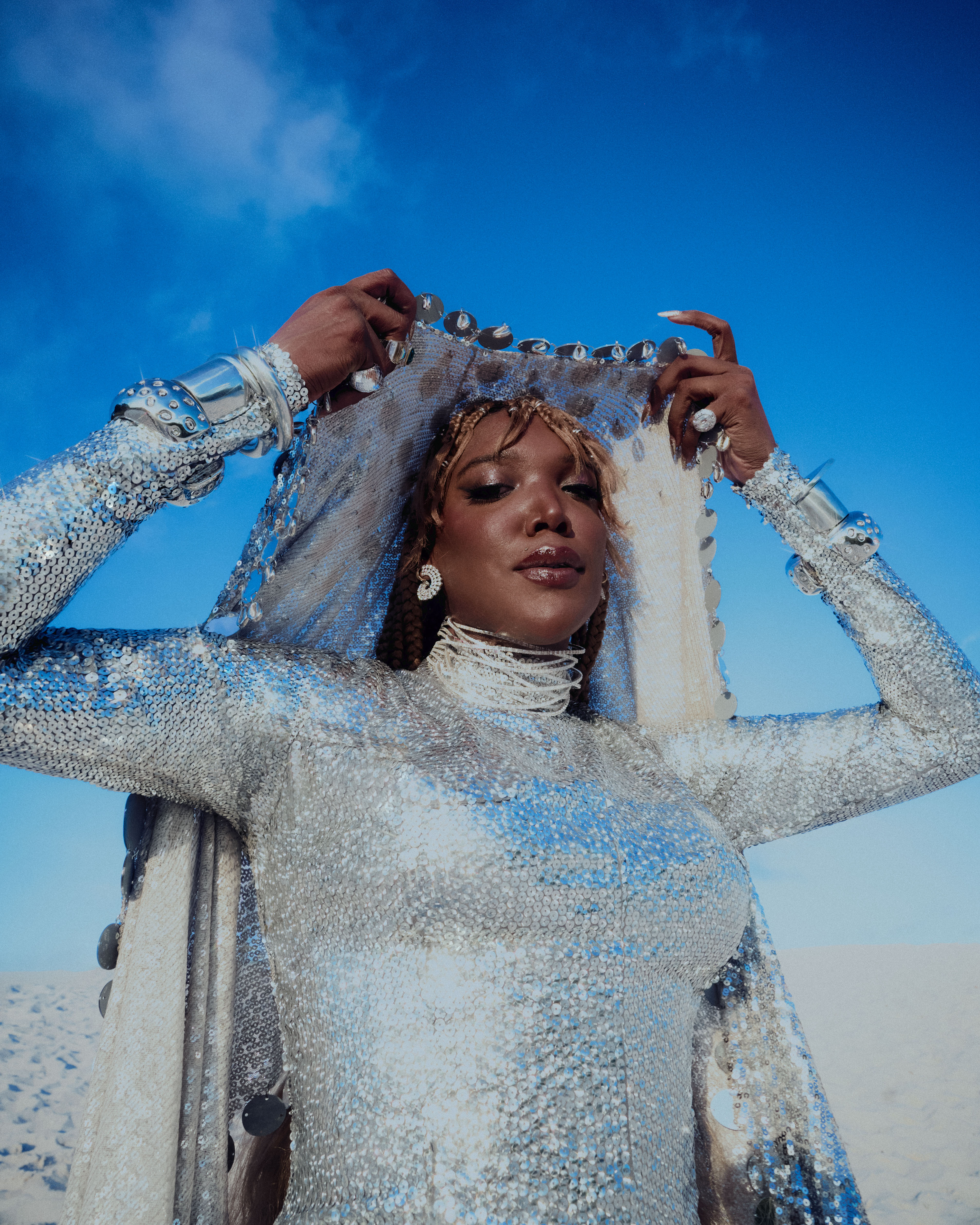 Majur fala sobre ancestralidade e religi&atilde;o no novo &aacute;lbum Gira Mundo