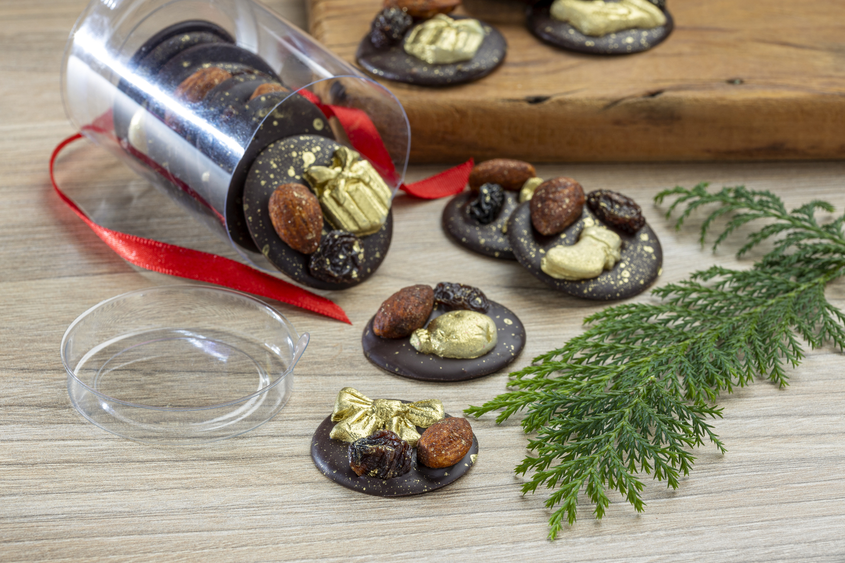 Imagem de bancada com doces natalinos para vender