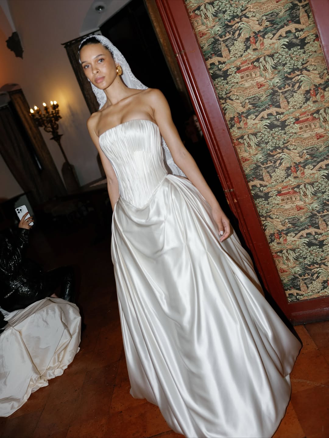 Corsets viram protagonistas nos vestidos de noiva