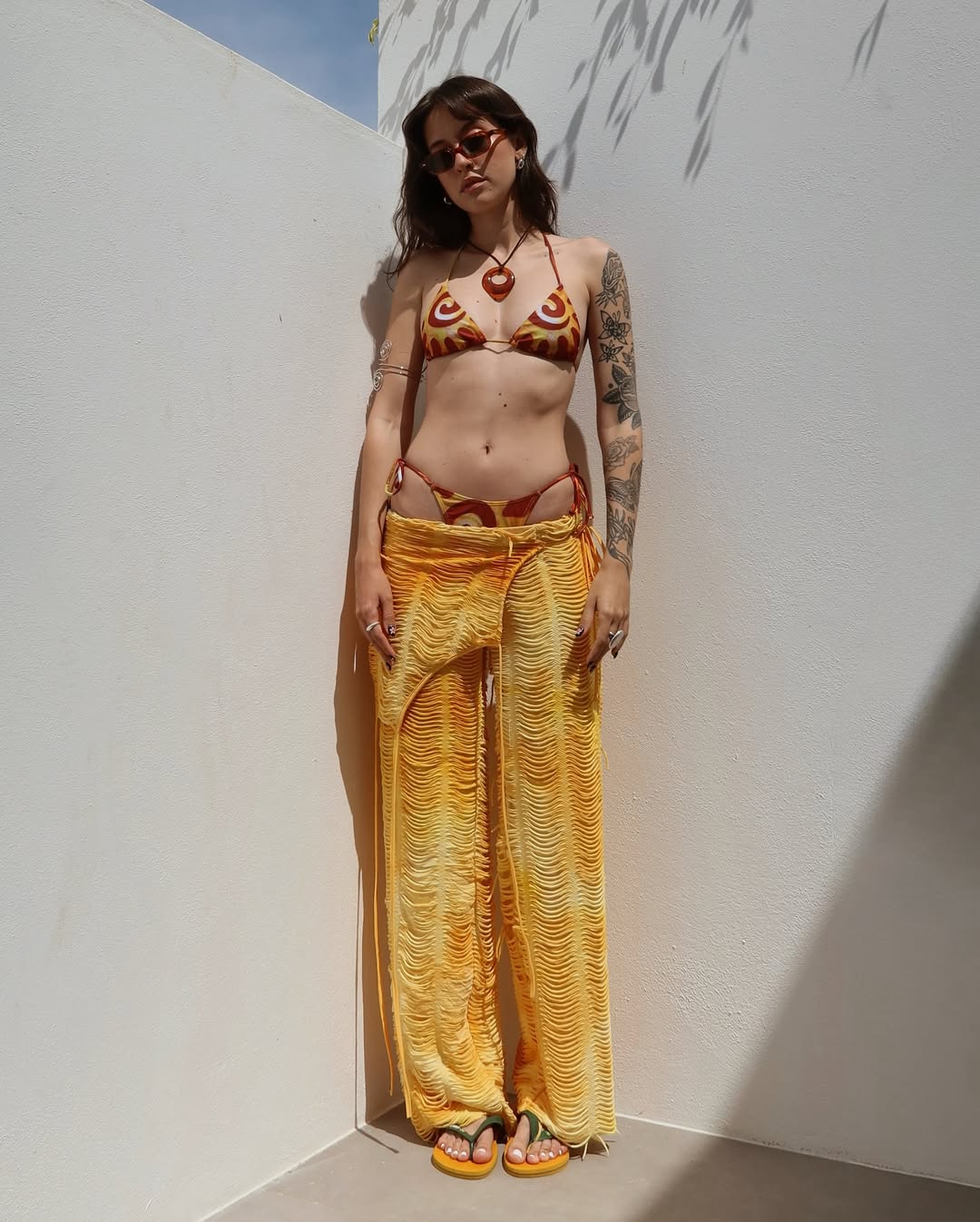 Biqu&iacute;ni boho marrom ressurge como tend&ecirc;ncia do ver&atilde;o 2026