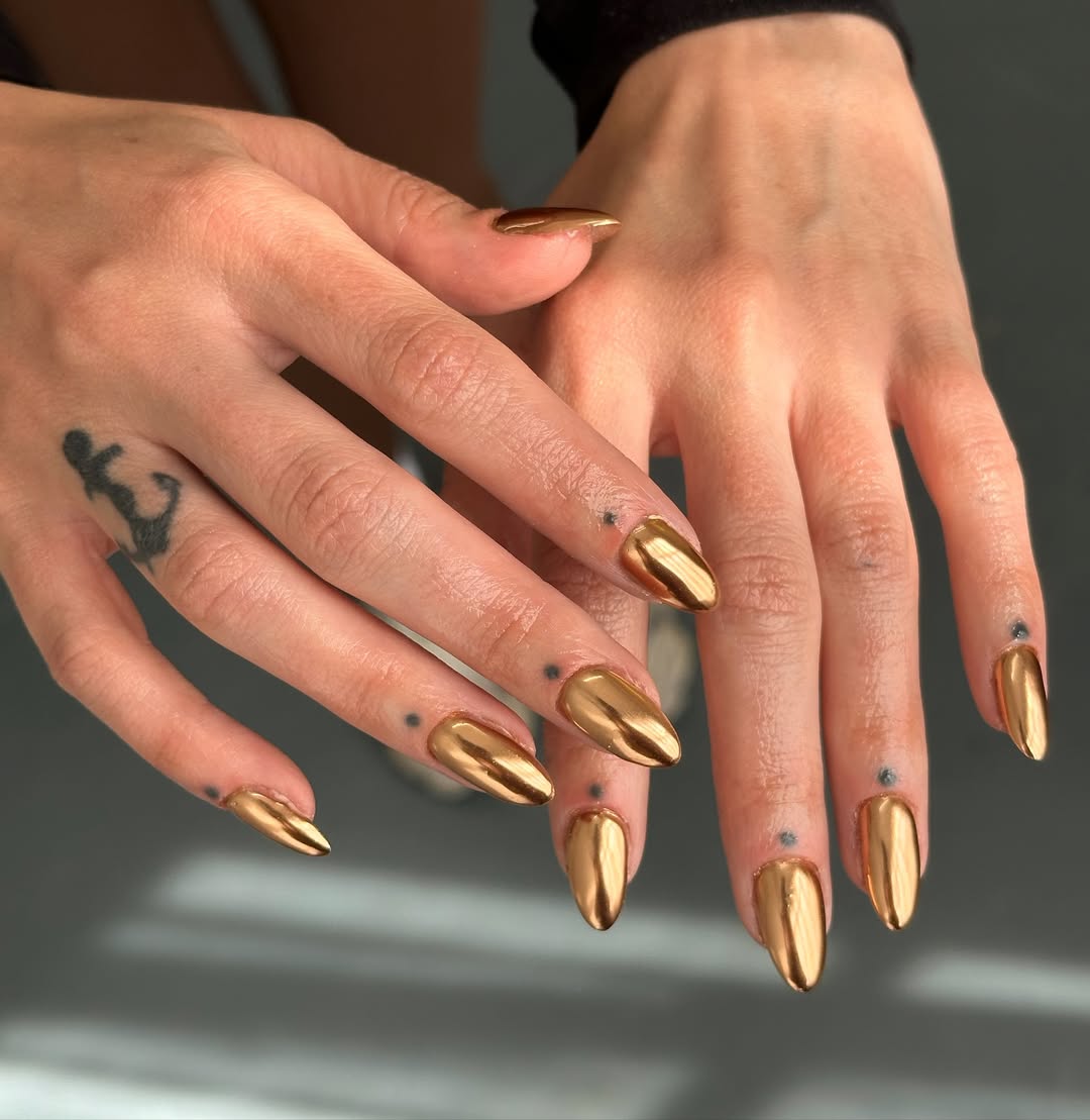 Esmalte dourado cromado: metalizado do ver&atilde;o 2026
