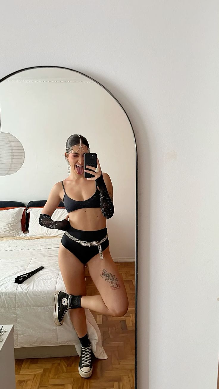 Fantasia all black estilosa para o Carnaval 2026