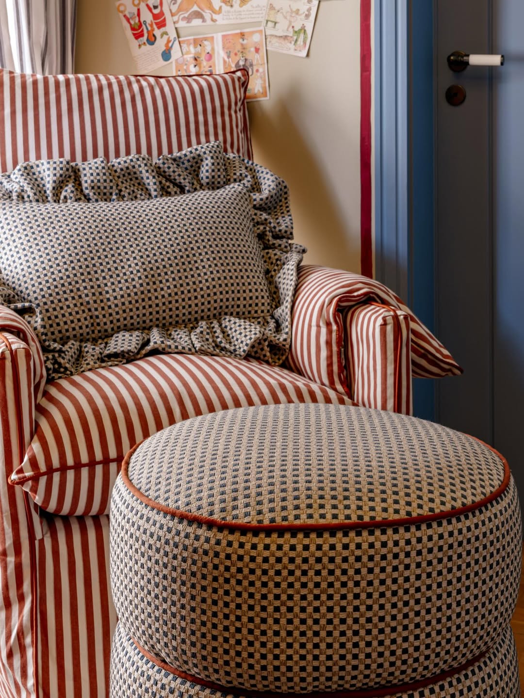 Quarto infantil com tema de circo