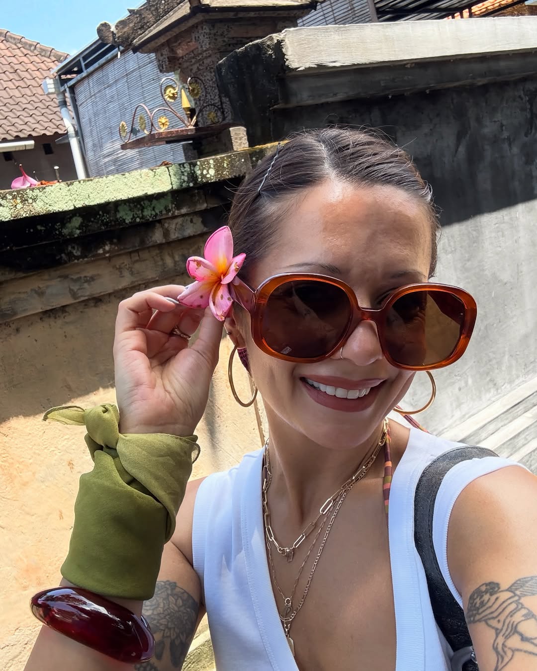 &Oacute;culos oversized seguem como tend&ecirc;ncia no ver&atilde;o 2026