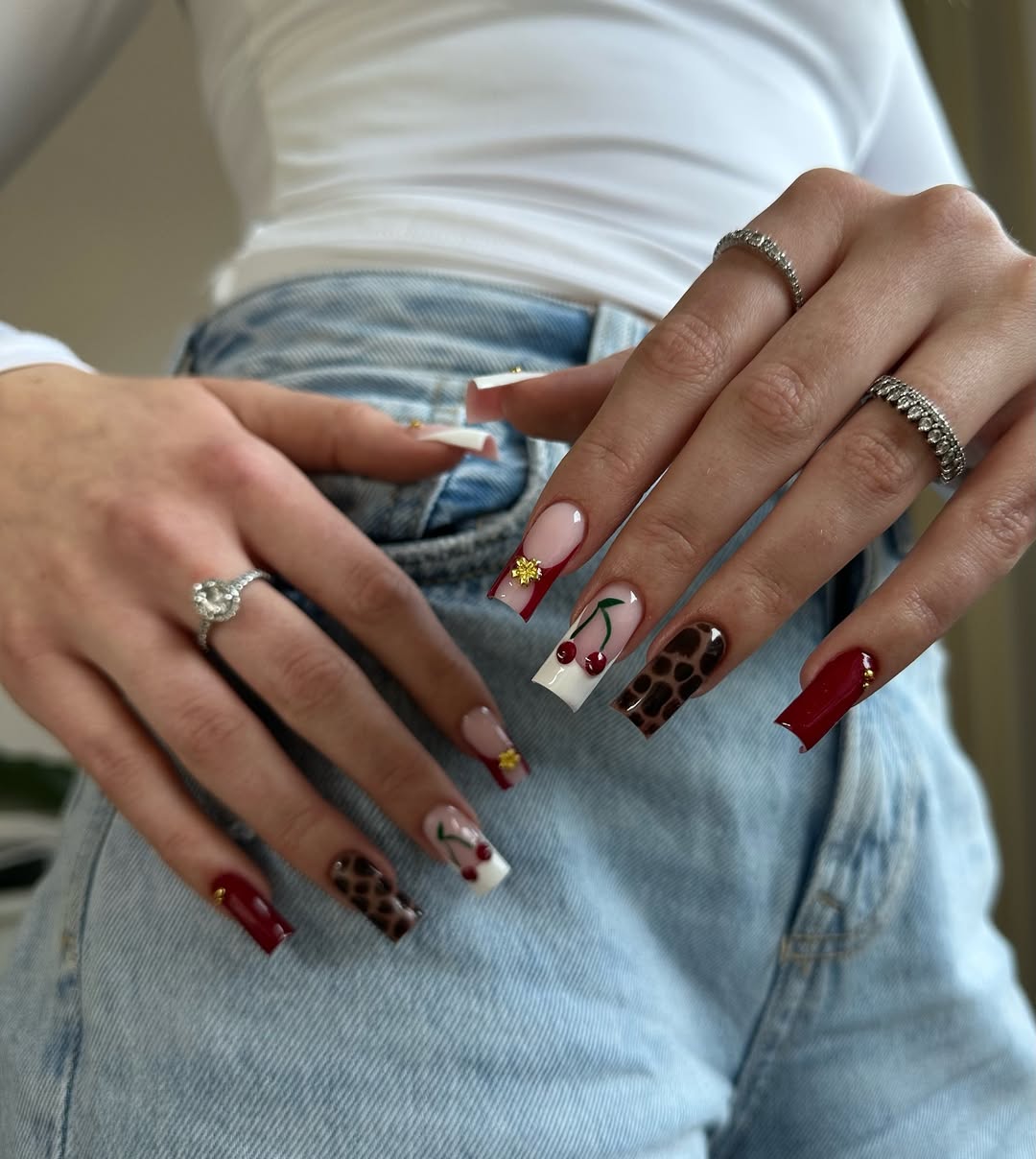 Nail art divertida em unhas quadradas &eacute; aposta criativa para 2026