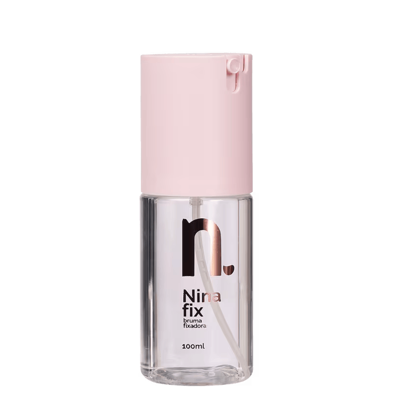 Bruma fixadora Nina Makeup Nina Fix 100ml em embalagem transparente com tampa rosa, ideal para prolongar a maquiagem no Carnaval, aumentar a durabilidade da make e segurar glitter e base durante o calor e suor