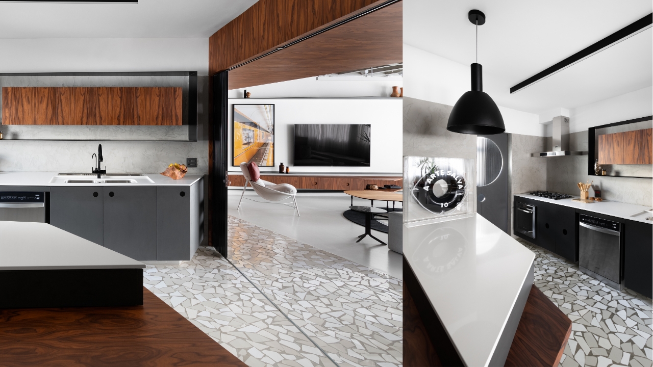 Sala de estar e cozinha com piso de caquinho claro