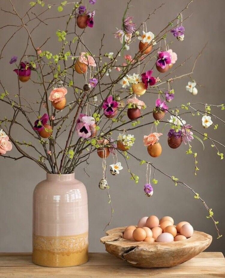 Ideias de arranjos de flores para a P&aacute;scoa