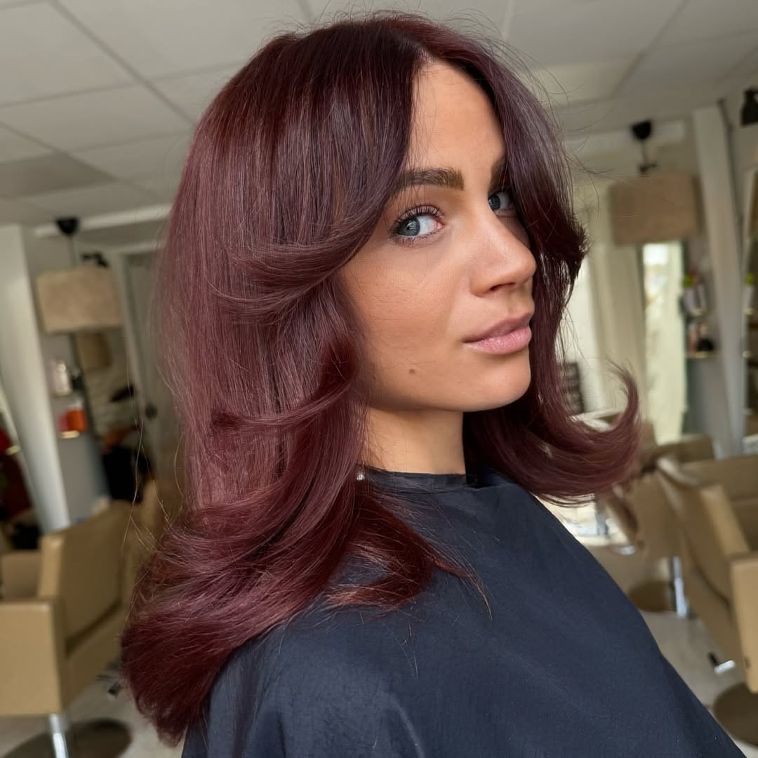 Cabelo vermelho escuro: como manter a cor bonita e evitar o desbotamento