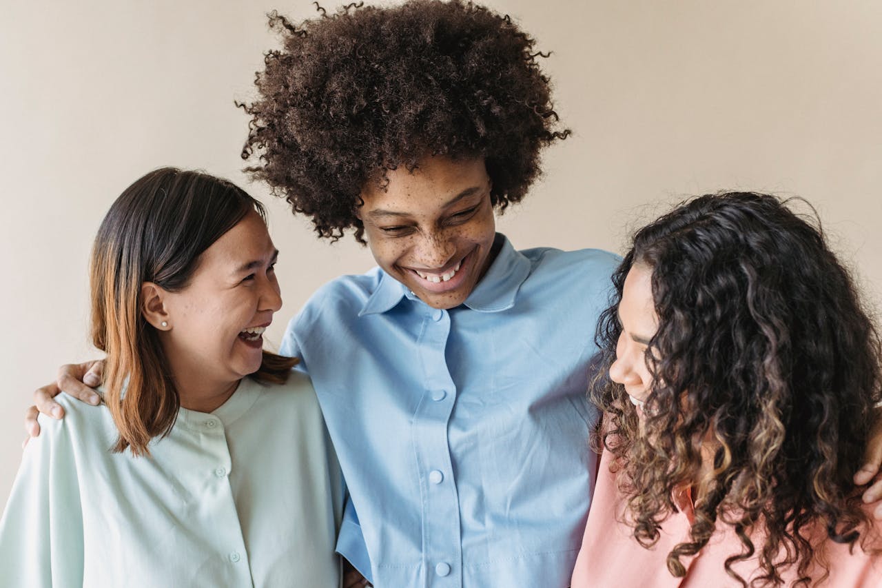 Quer socializar? 5 jeitos de fazer amigos novos mesmo depois da vida adulta