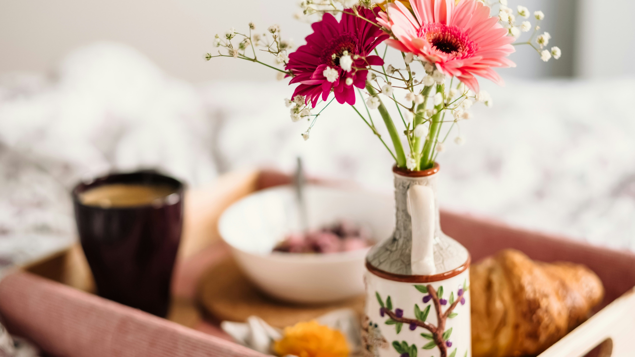 8 ideias de café na cama para um Dia das Mães inesquecível