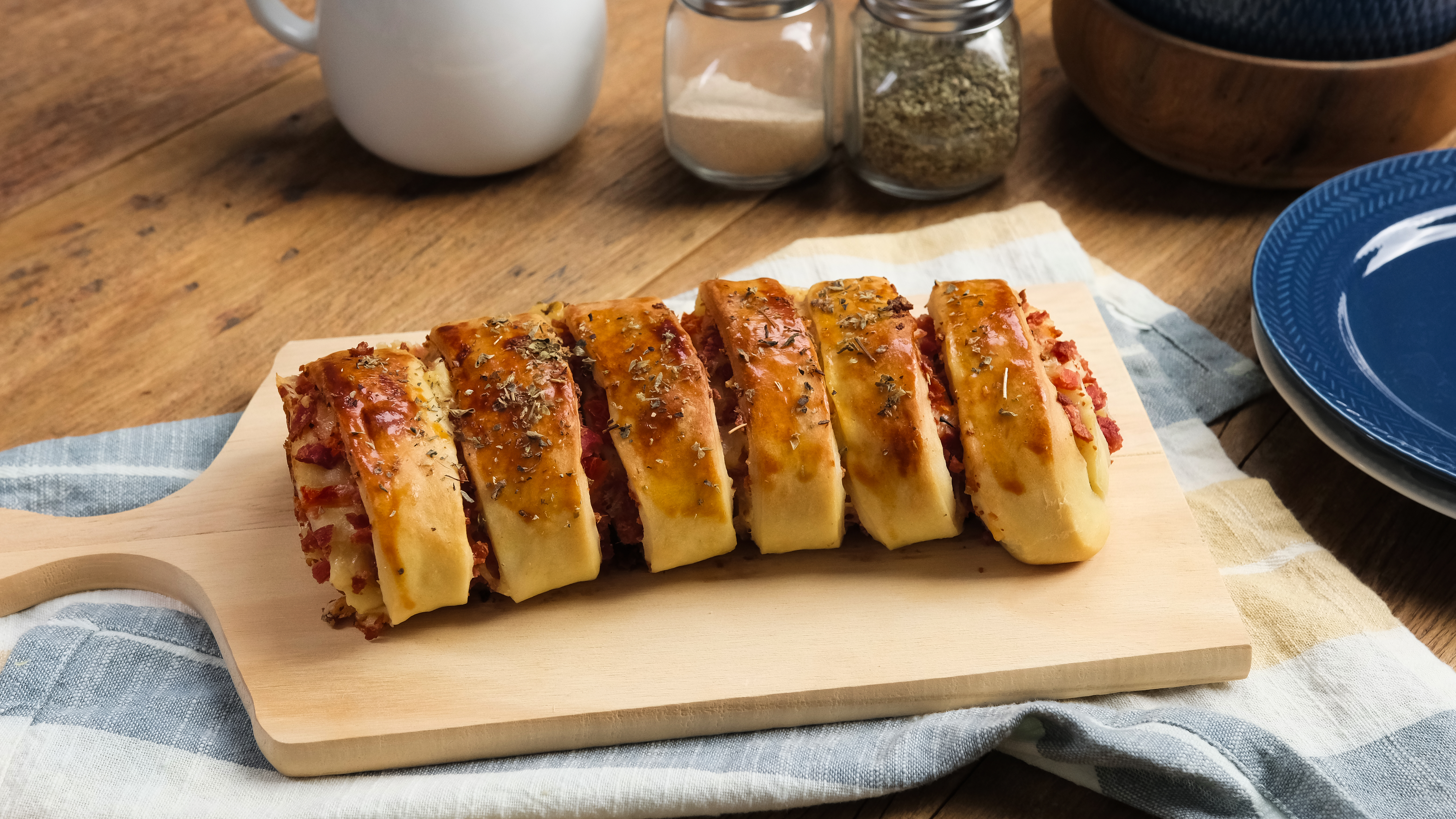 Como fazer pão caseiro fácil recheado em casa