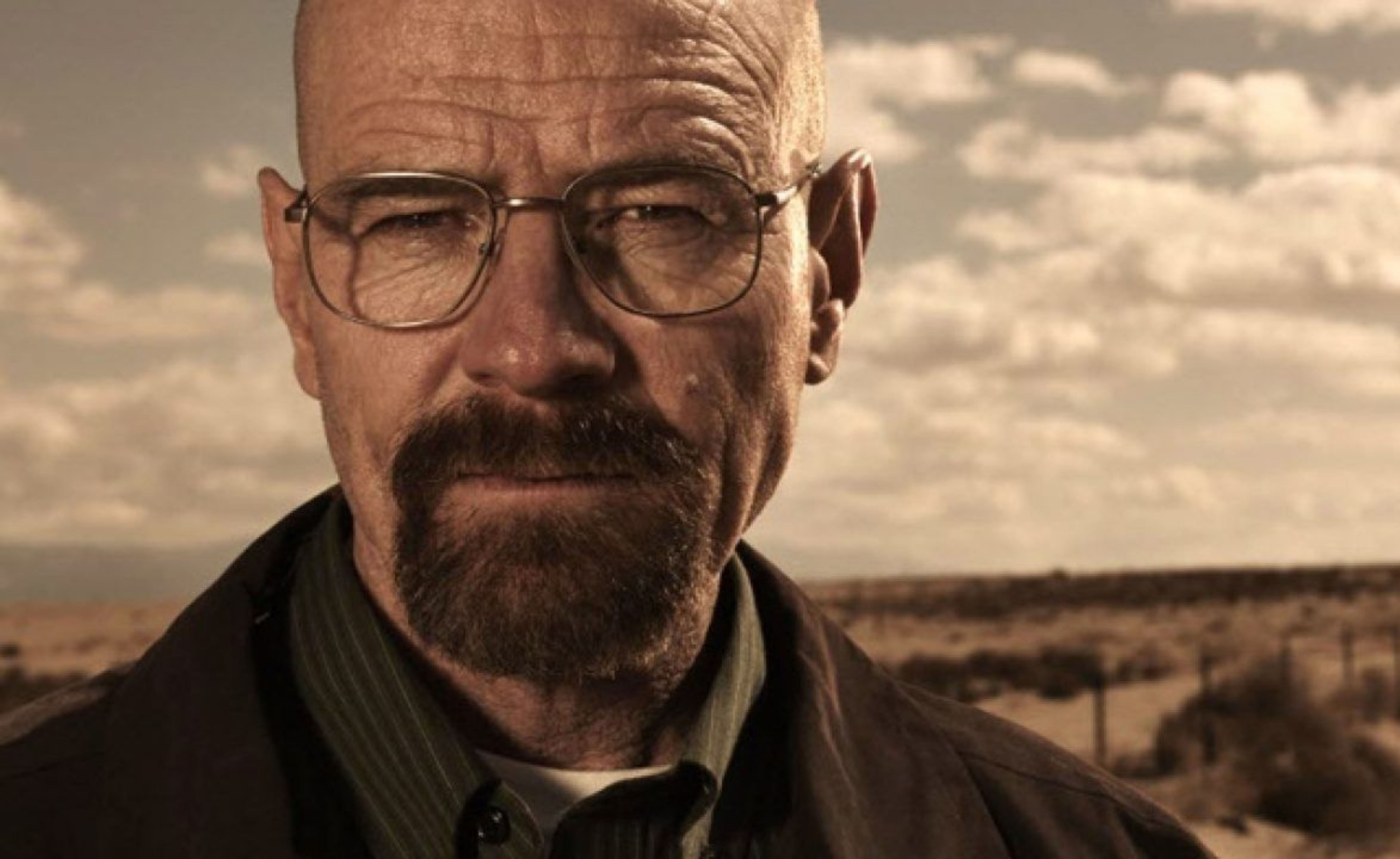 Foto de Breaking Bad. Nela, aparece um homem careca, com &oacute;culos e barba