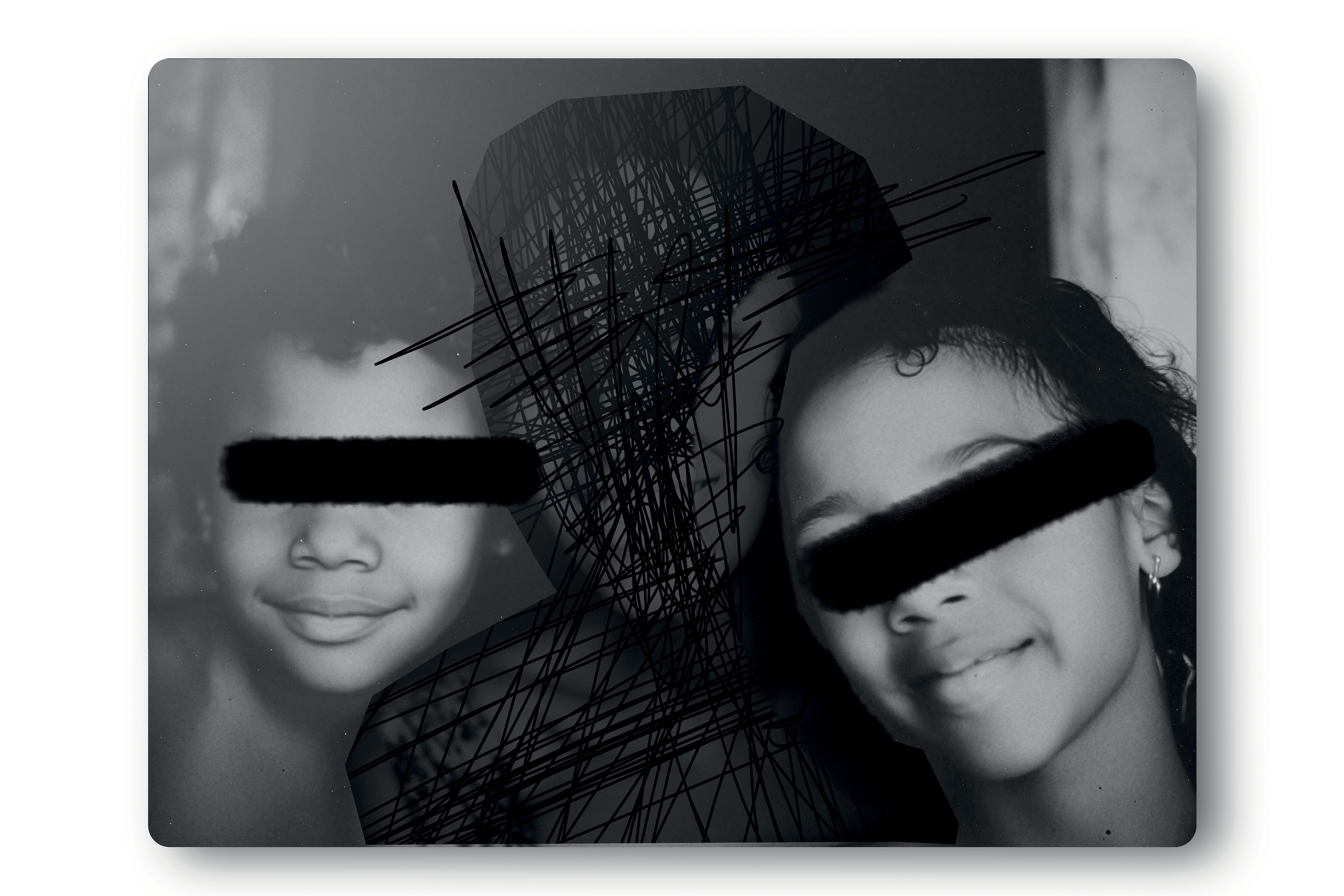 Imagem mostra o rosto de uma m&atilde;e riscado e o de duas crian&ccedil;as com os olhos tampados