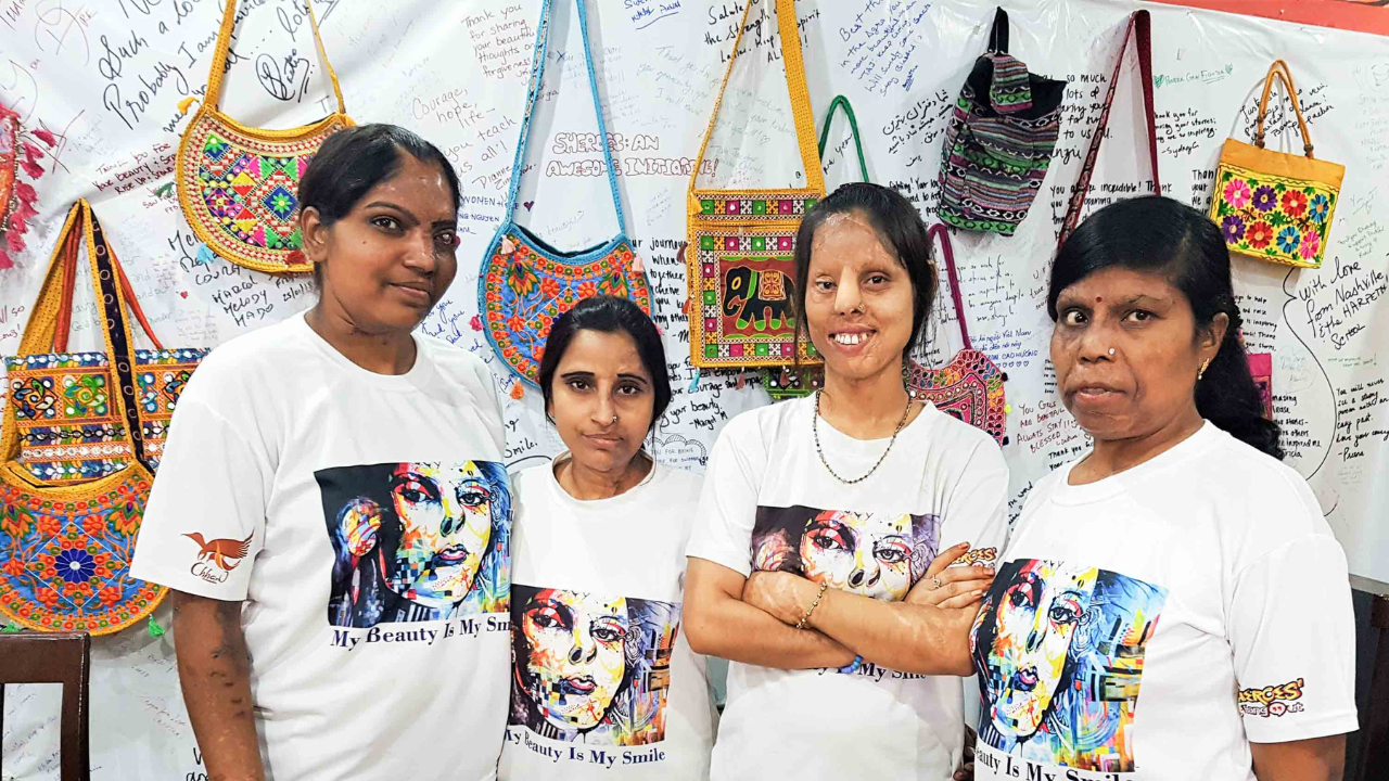 Emprego para vítimas de feminicídio: o projeto de café na Índia que impressiona