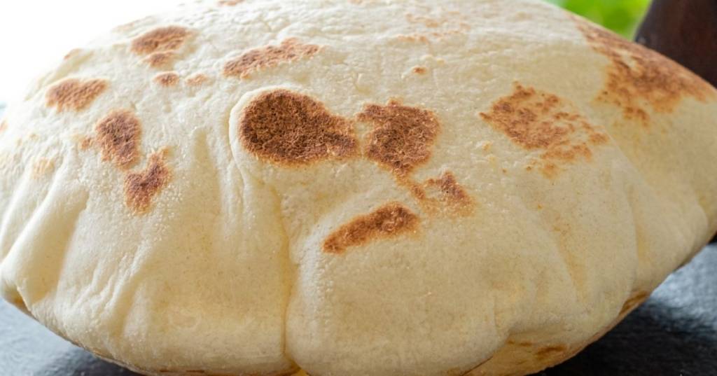 Pão balão caseiro: o segredo para fazer a massa inflar perfeitamente