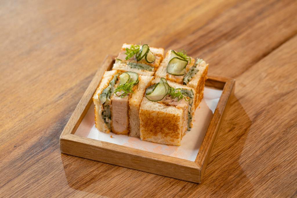 Sanduíche japonês em alta: onde comer sando em São Paulo