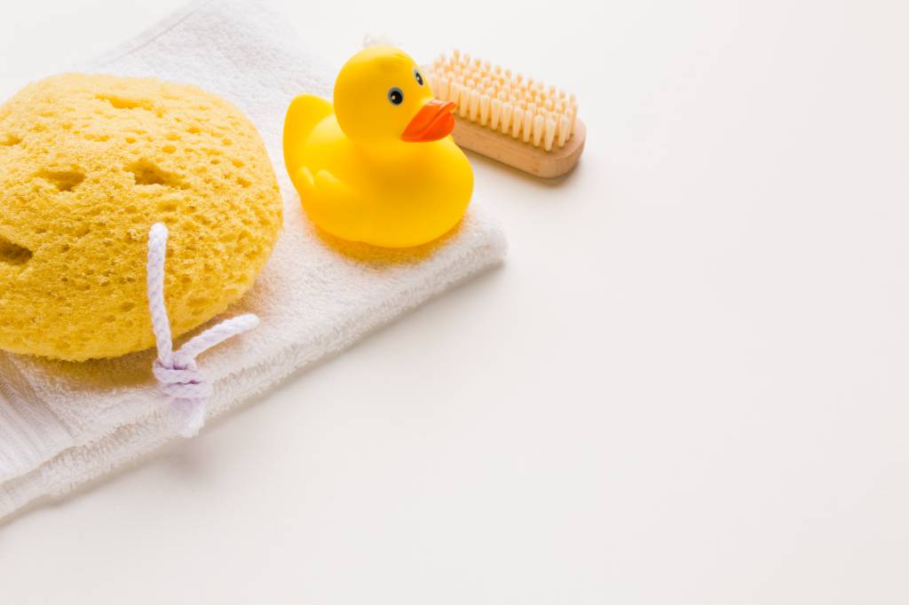 De shampoo a livro: produtos para deixar o banho do seu filho mais divertido
