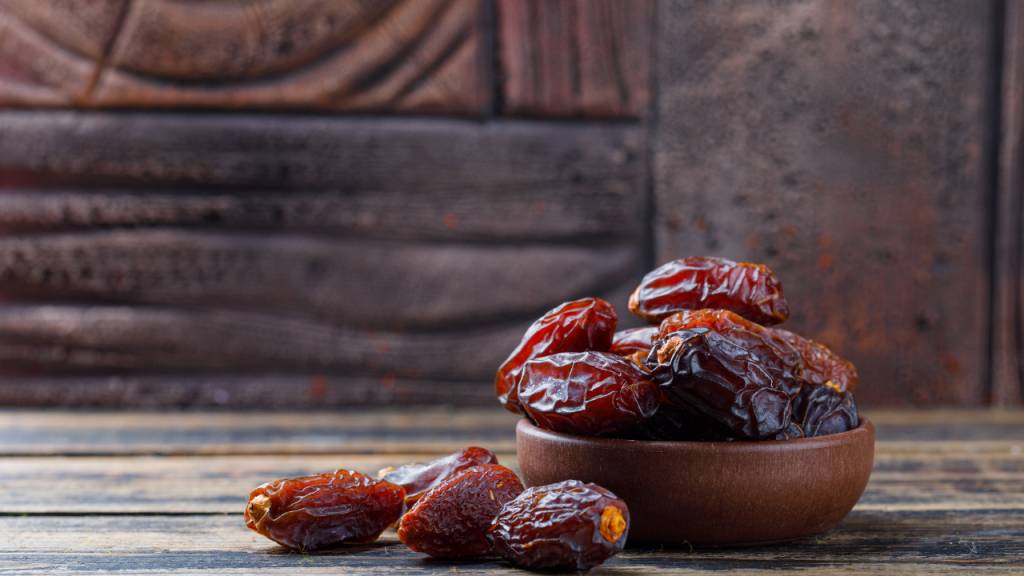 5 sobremesas com tâmara para substituir o chocolate sem abrir mão do doce