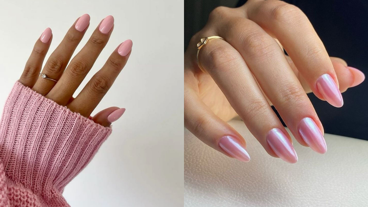 Duas mãos com unhas amendoadas em tons de rosa. À esquerda, mão com pele morena, unhas rosa claro opaco e anel prateado com pedra, vestindo suéter rosa. À direita, mão com pele clara, unhas rosa perolado brilhante e anel dourado com coração